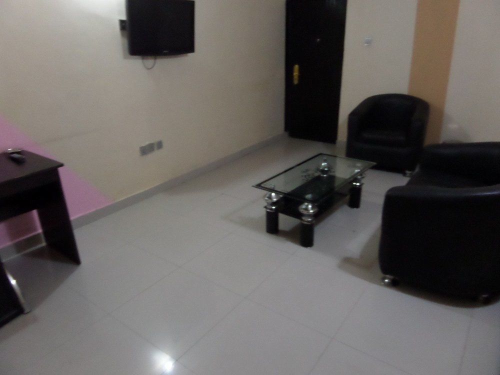 Flamingo Hotel Festac Town Εξωτερικό φωτογραφία